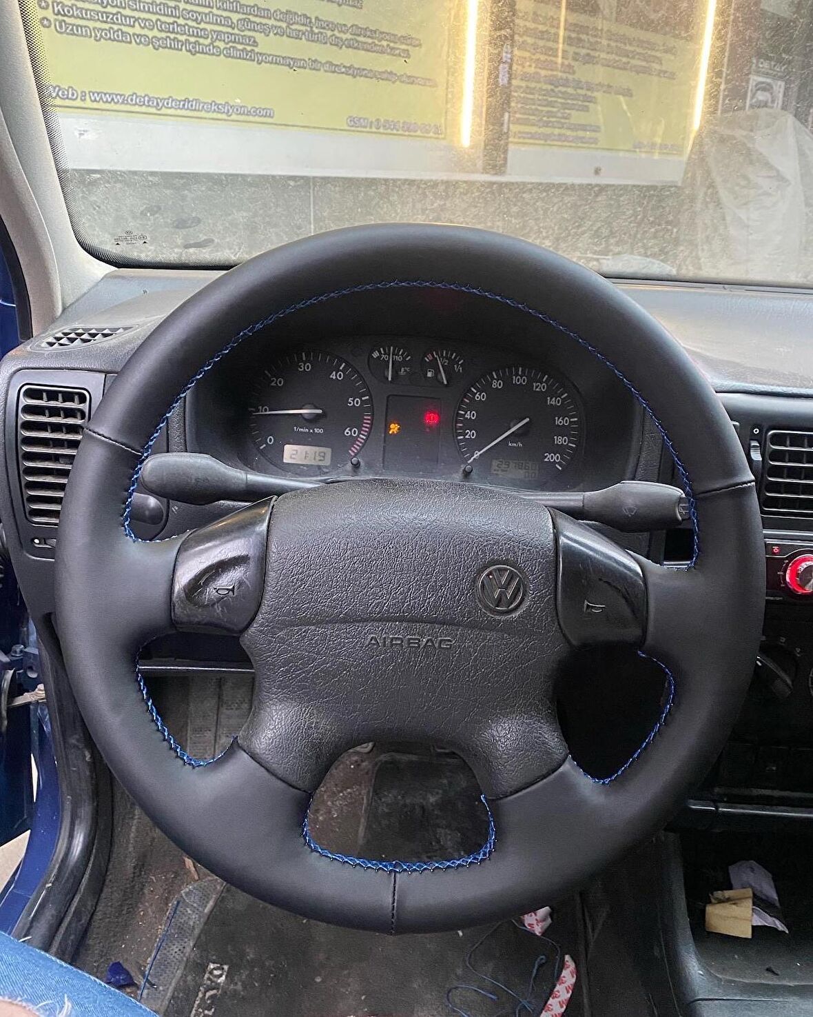 Volkswagen Polo 1998 – 2000  Araca Özel Direksiyon Kılıfı