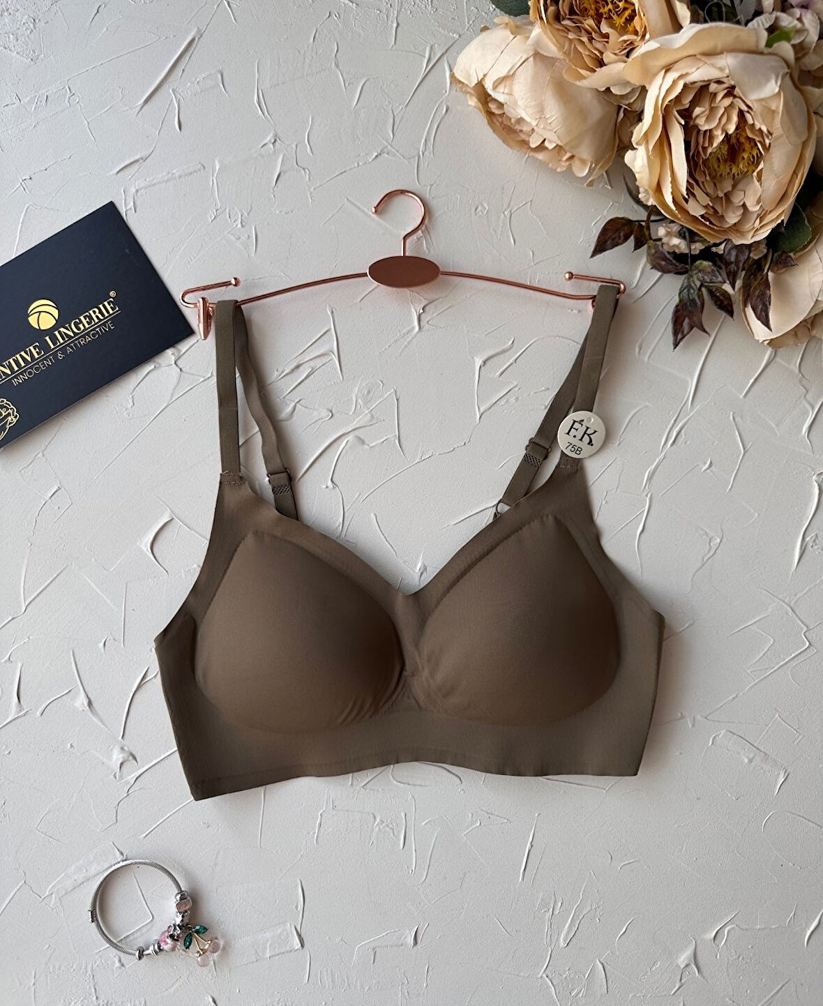 Carma İthal Balensiz Dikişsiz İce-Silk Yarı Push-up İnce Askılı Sütyen
