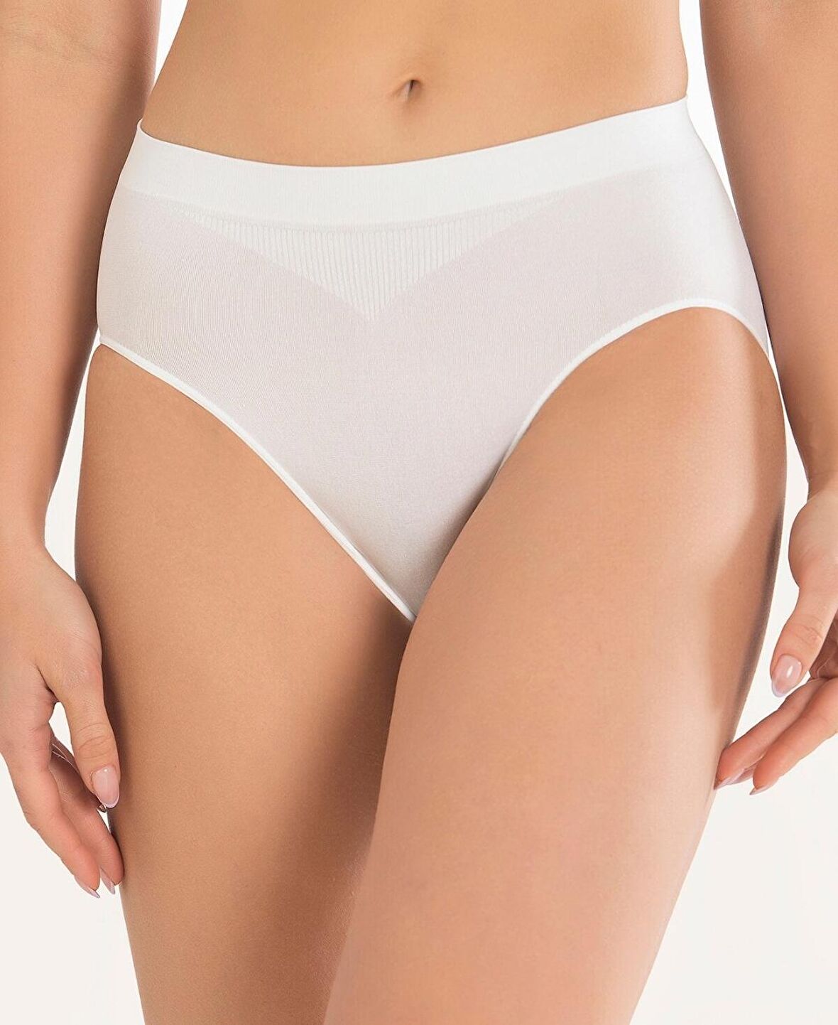 NBB 2006 Taktel Dikişsiz İz Yapmaz Normal Bel Slip/Külot