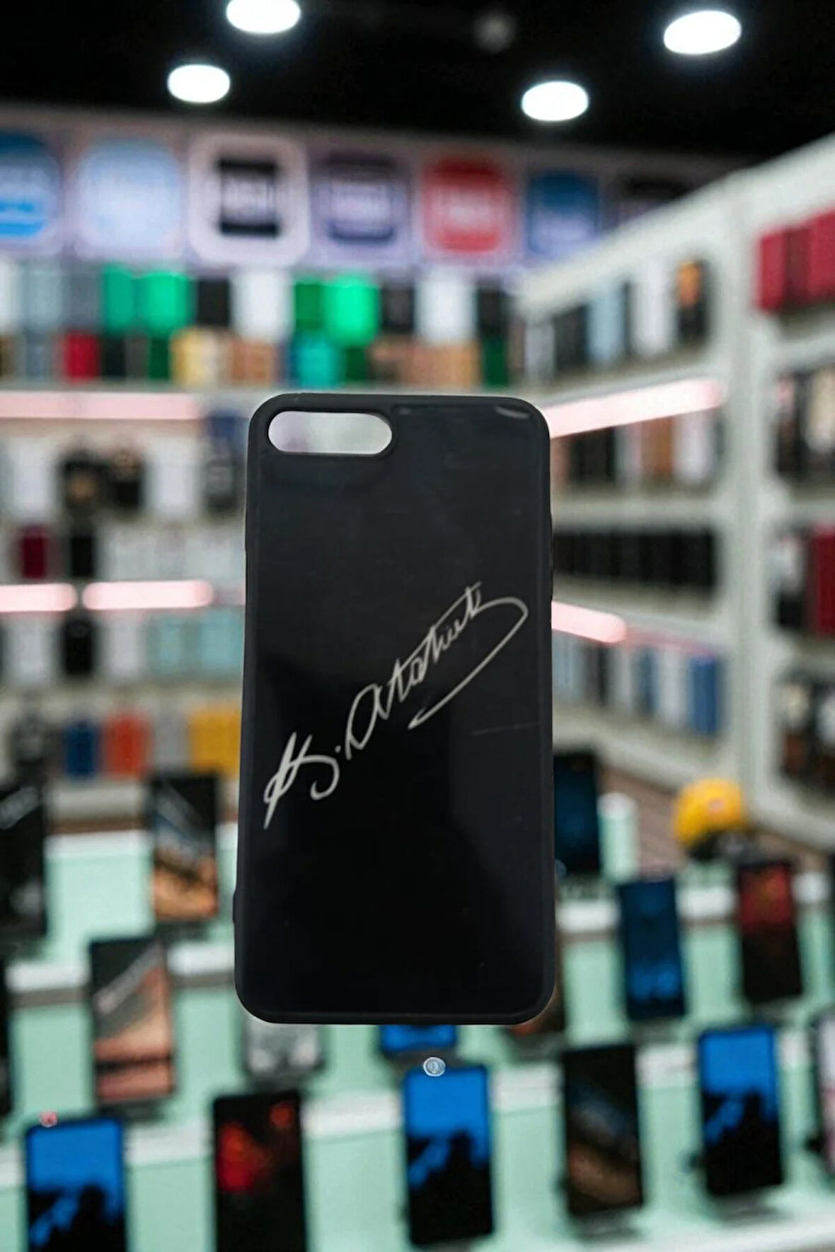 iPhone 7 Plus / 8 Plus Uyumlu ATATÜRK İmzalı Esnek Silikon Telefon Kılıf