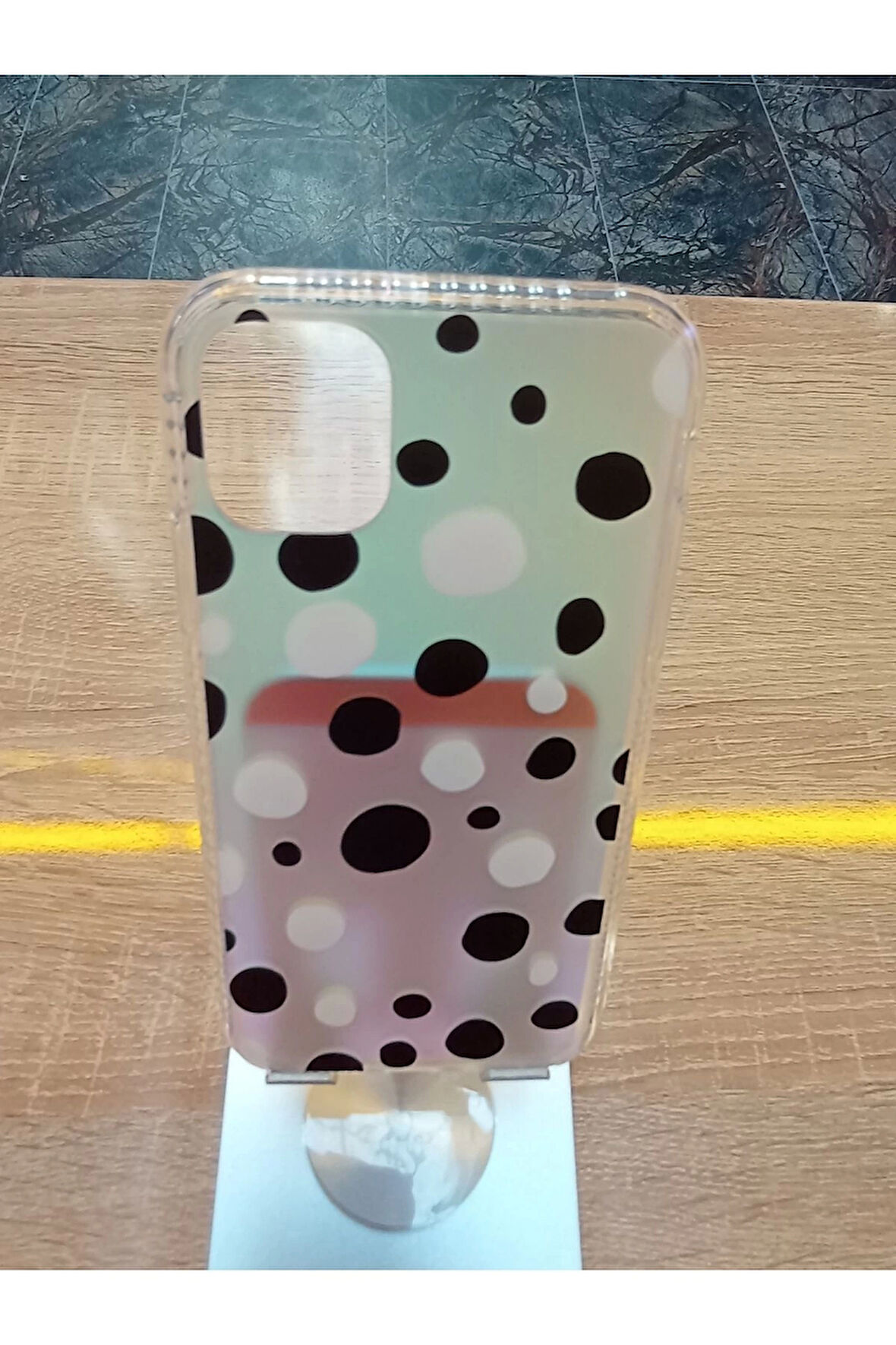 İPhone 11 Uyumlu Hologramlı Kapak Işıkta Renk Değiştiren Kılıf
