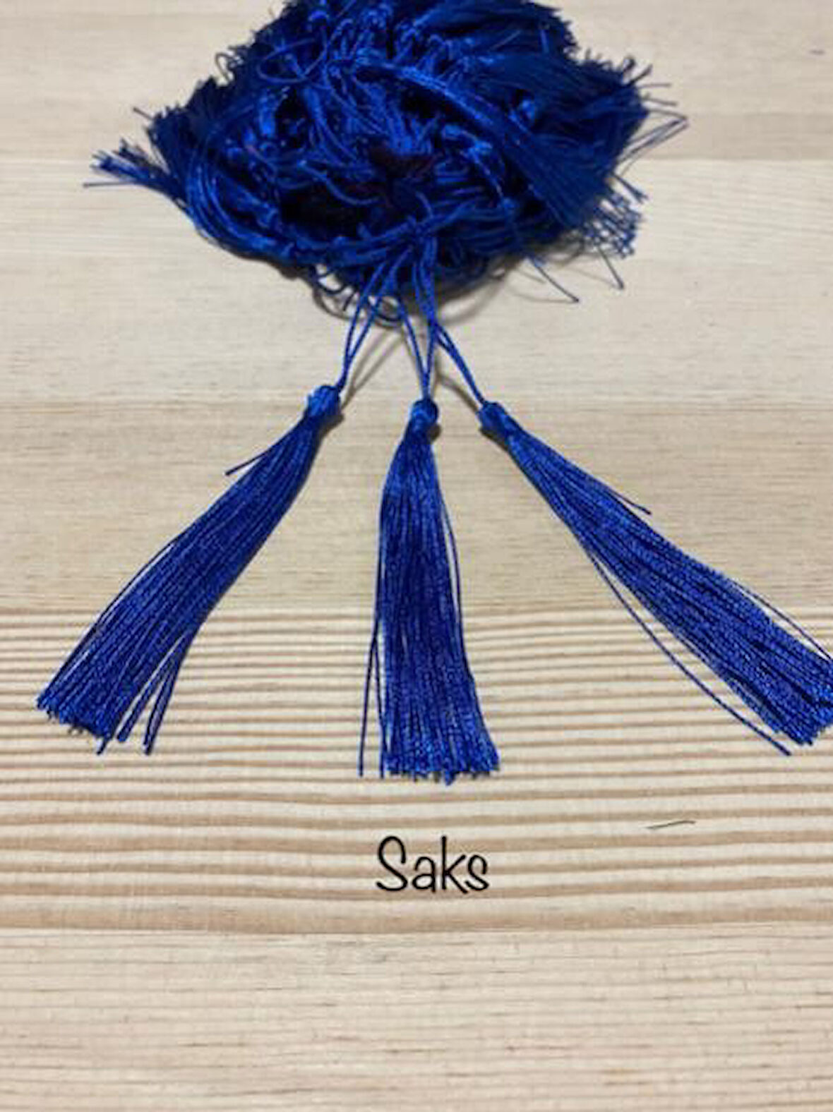 SAKS MAVİSİ  İP PÜSKÜL 8 CM  50 ADET