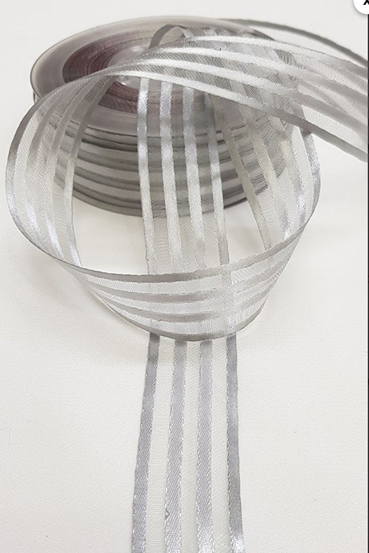 gri    saten çizgili şifon kurdele 2,5cm x 25m (hilton kurdele)  1 adet