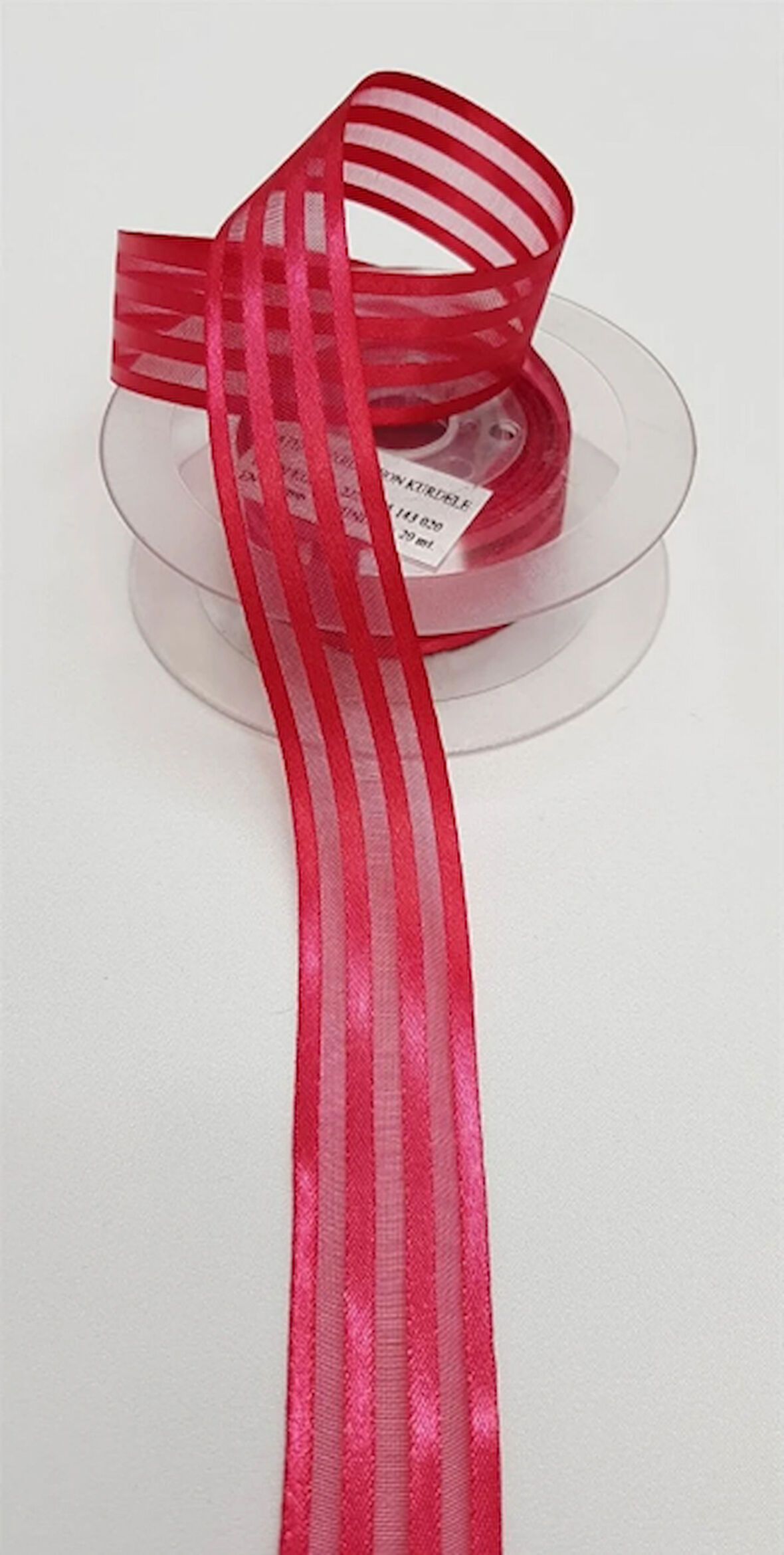 kırmızı  saten çizgili şifon kurdele 2,5cm x 25m (hilton kurdele)  1 adet