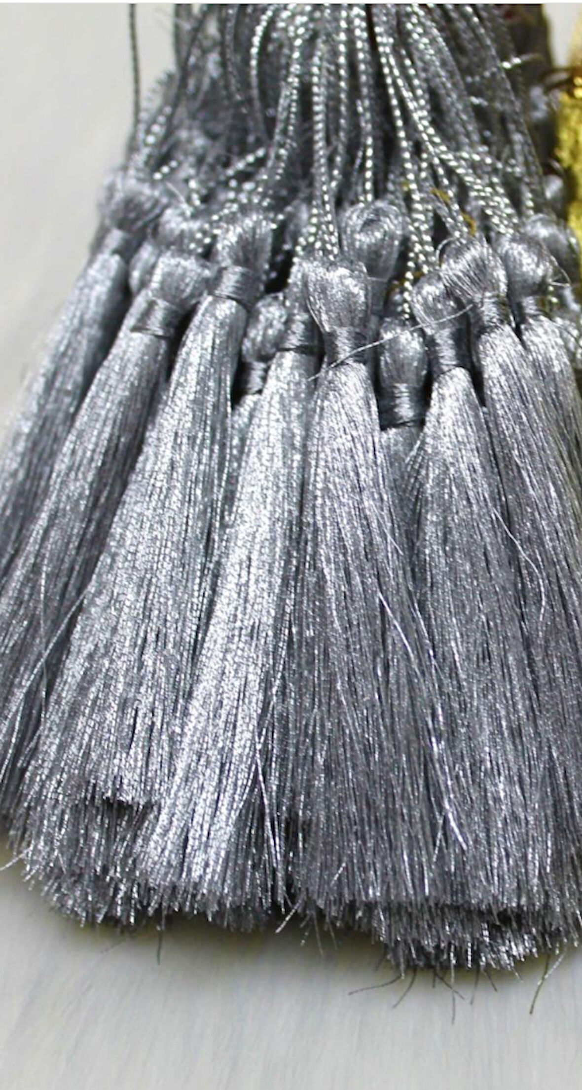 25 adet gümüş 6 cm ip püskül