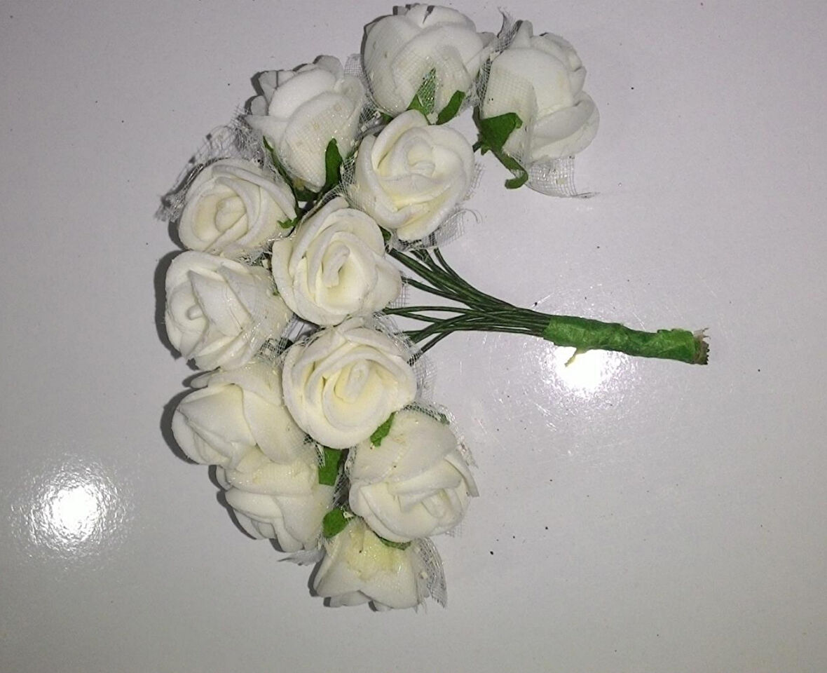 BEYAZ LATEX GÜL 12 bağ