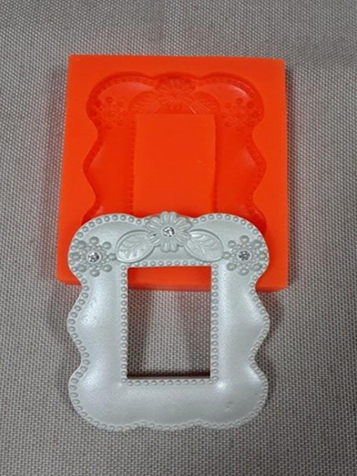 Yapraklı Çiçekli Çerçeve Sabun Kalıbı ve Kokulu Taş Kalıbı