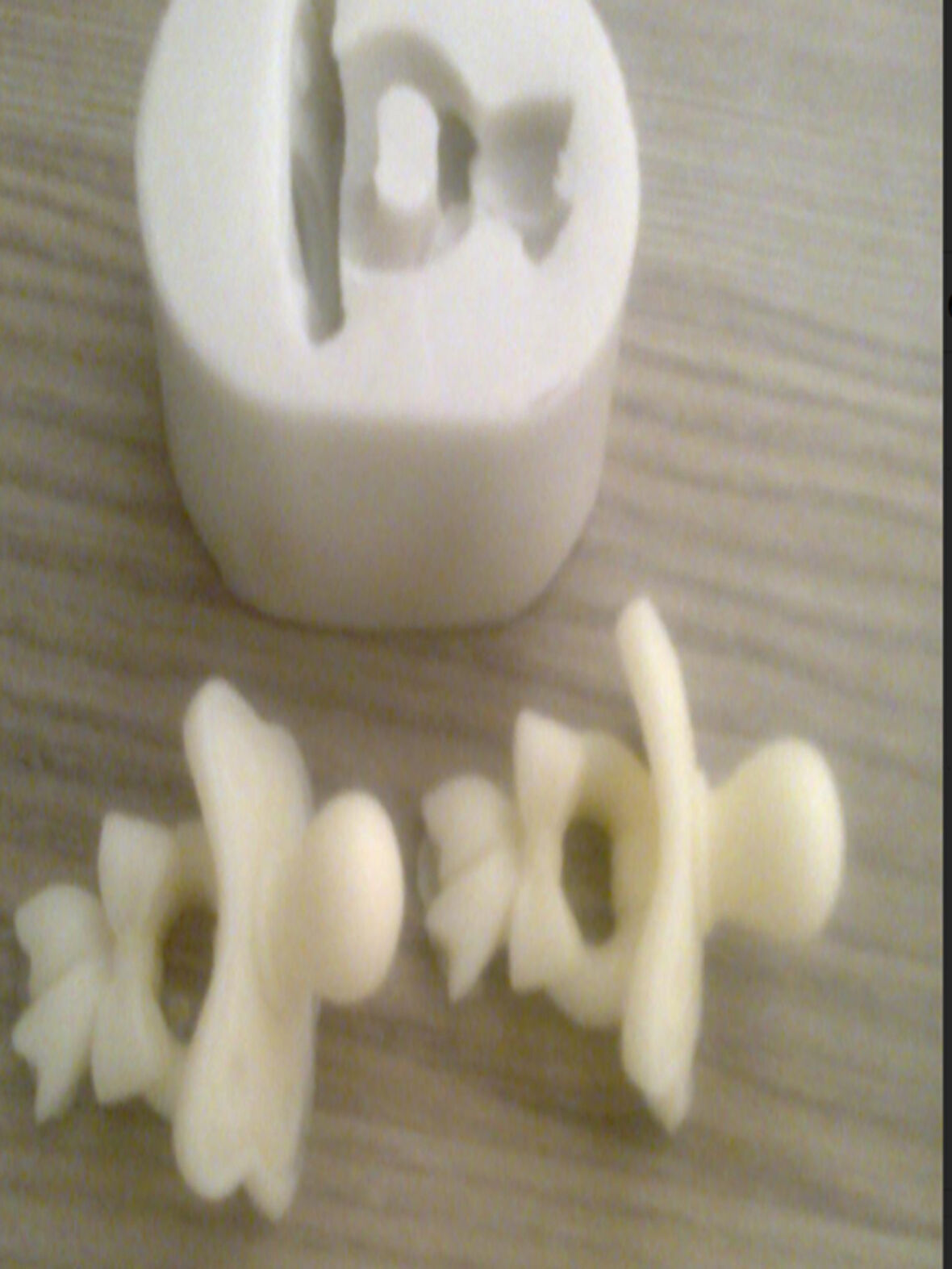 KÜÇÜK EMZİK SİLİKON SABUN KALIBI