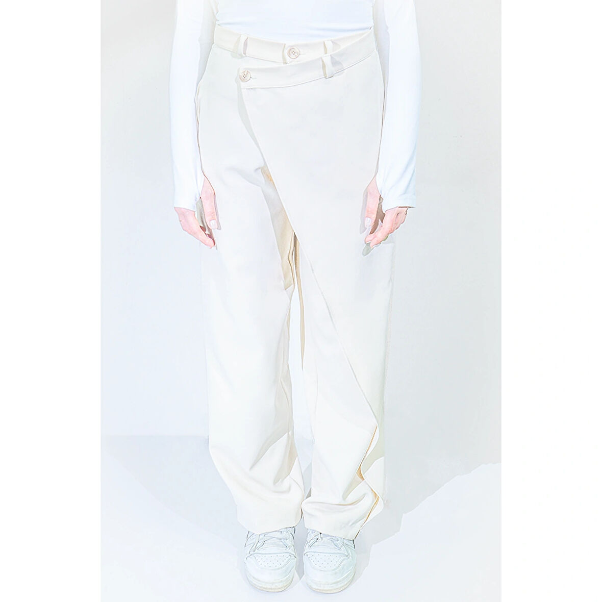 X Nurbeli Siyah Kadın Düğme Kapama Asimetrik Tasarımlı Palazzo Pantolon