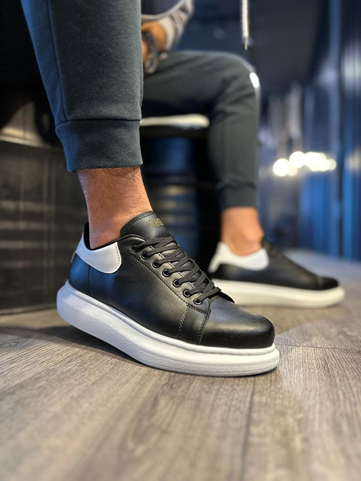 J043 Bağcıklı Ortopedik Taban Erkek Günlük Sneaker Spor Ayakkabı BT Siyah/Beyaz
