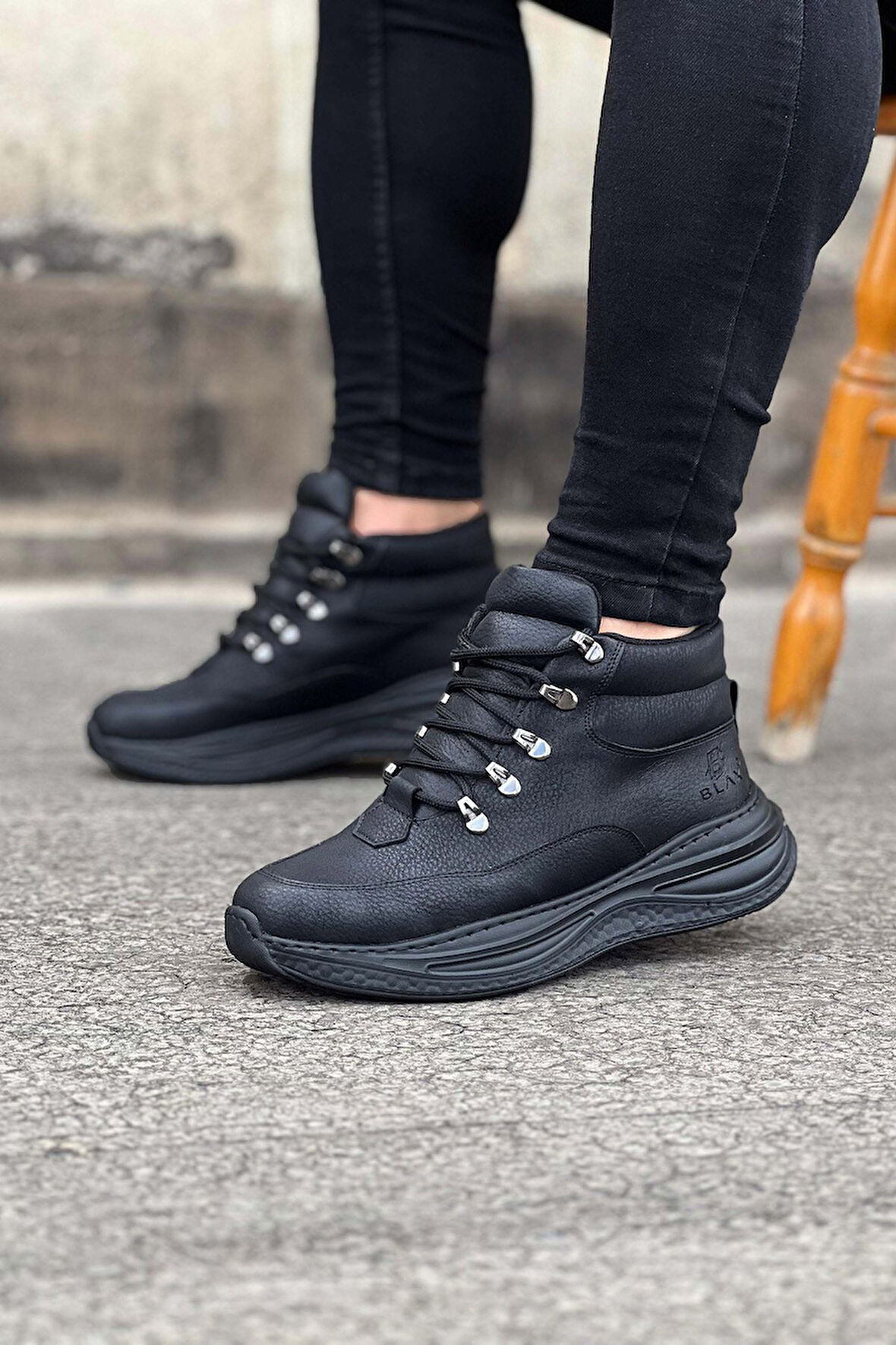 J035 Bağcıklı Ortopedik Taban Suya ve Soğuğa Dayanıklı Günlük Kışlık Cilt Erkek Bot ST Siyah