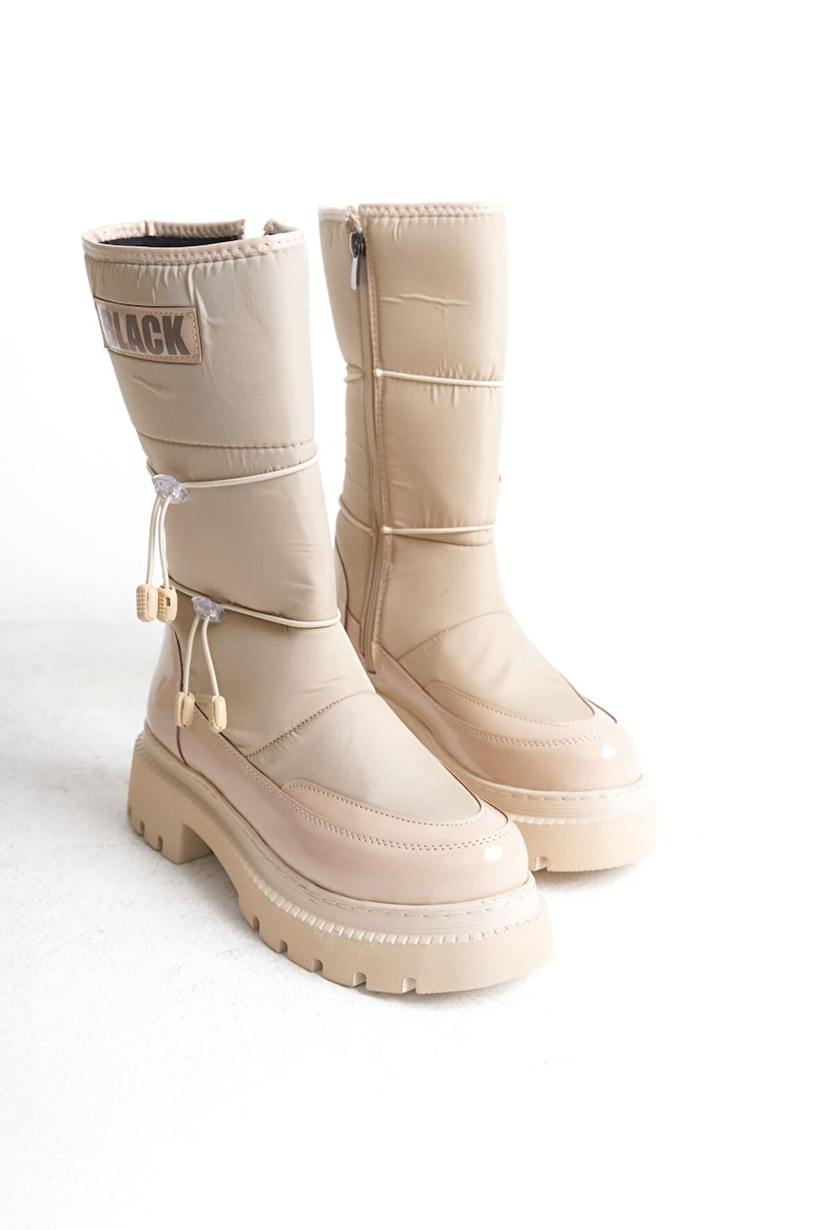 VEDA Lastikli Fermuarlı Suya ve Soğuğa Dayanıklı Paraşüt Kumaş Cilt Kadın Bot KT Krem