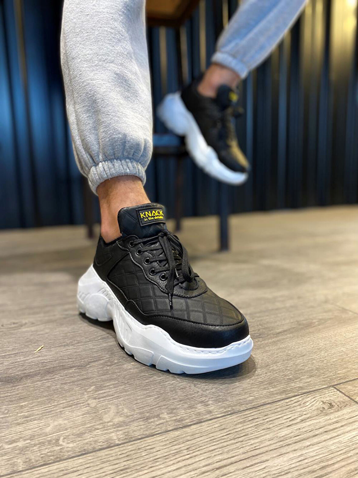 J-N75 Bağcıklı Ortopedik Taban Erkek Kapitone Desenli Günlük Sneaker Spor Ayakkabı BT Siyah