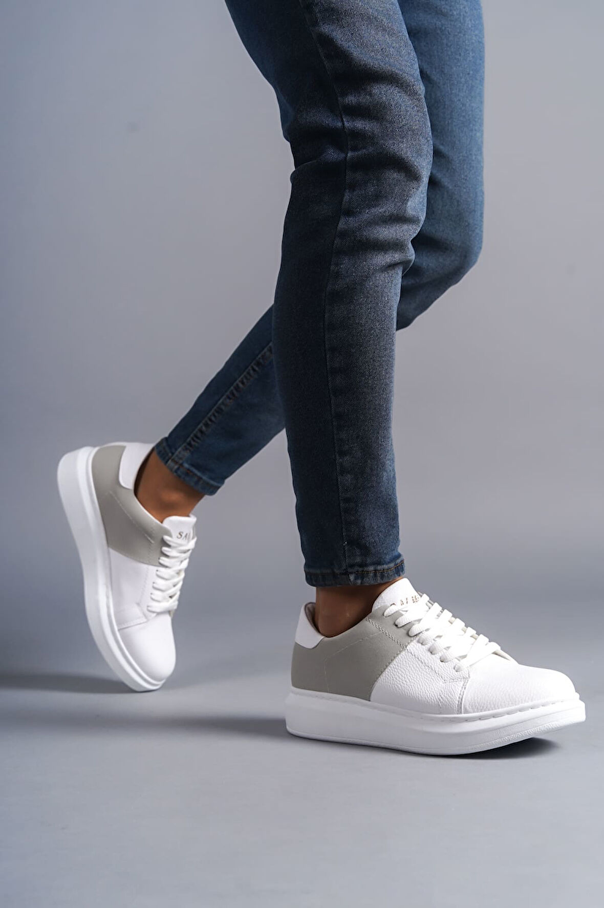 J151 Boost Bağcıklı Cilt Süet Erkek Günlük Sneaker Ayakkabı BT Beyaz/Gri