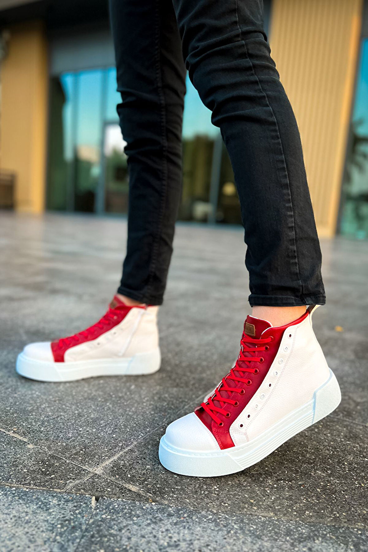 J167 Blazer Bağcıklı Fermuarlı Ortopedik Taban Günlük Cilt Erkek Spor Bot CBT Beyaz/Kırmızı