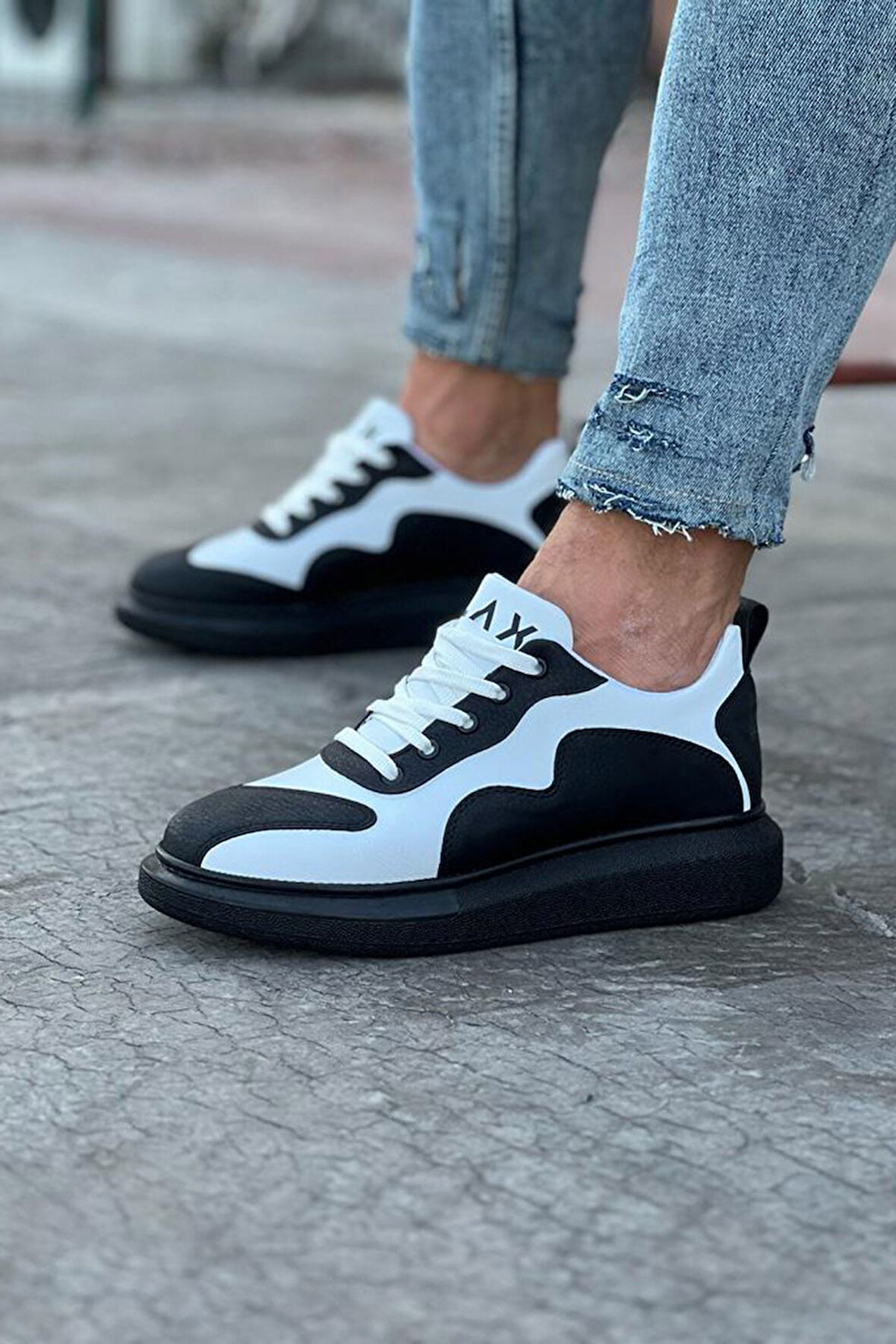 J301 Bağcıklı Ortopedik Taban Erkek Sneaker Günlük Ayakkabı ST Siyah/Beyaz