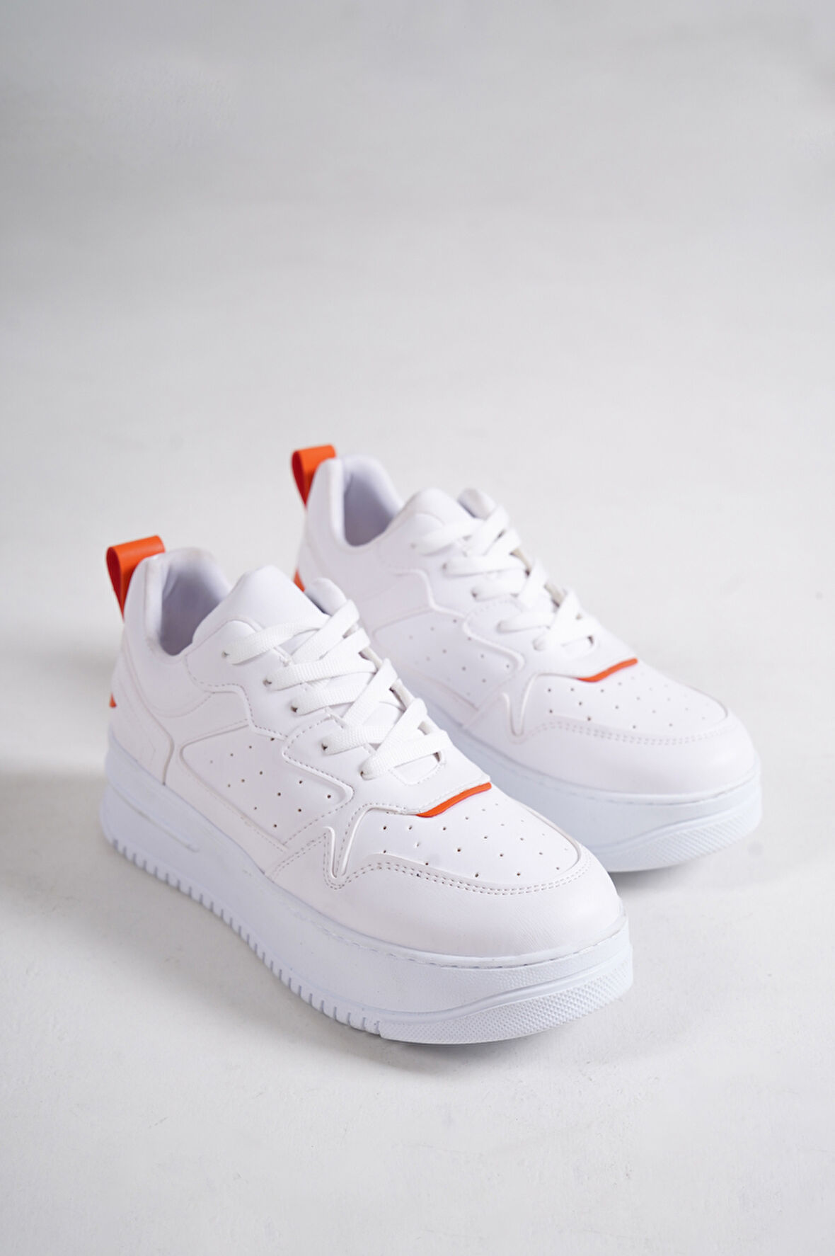 ALINA Bağcıklı Ortopedik Taban Kadın Sneaker Günlük Ayakkabı BT Beyaz/Turuncu