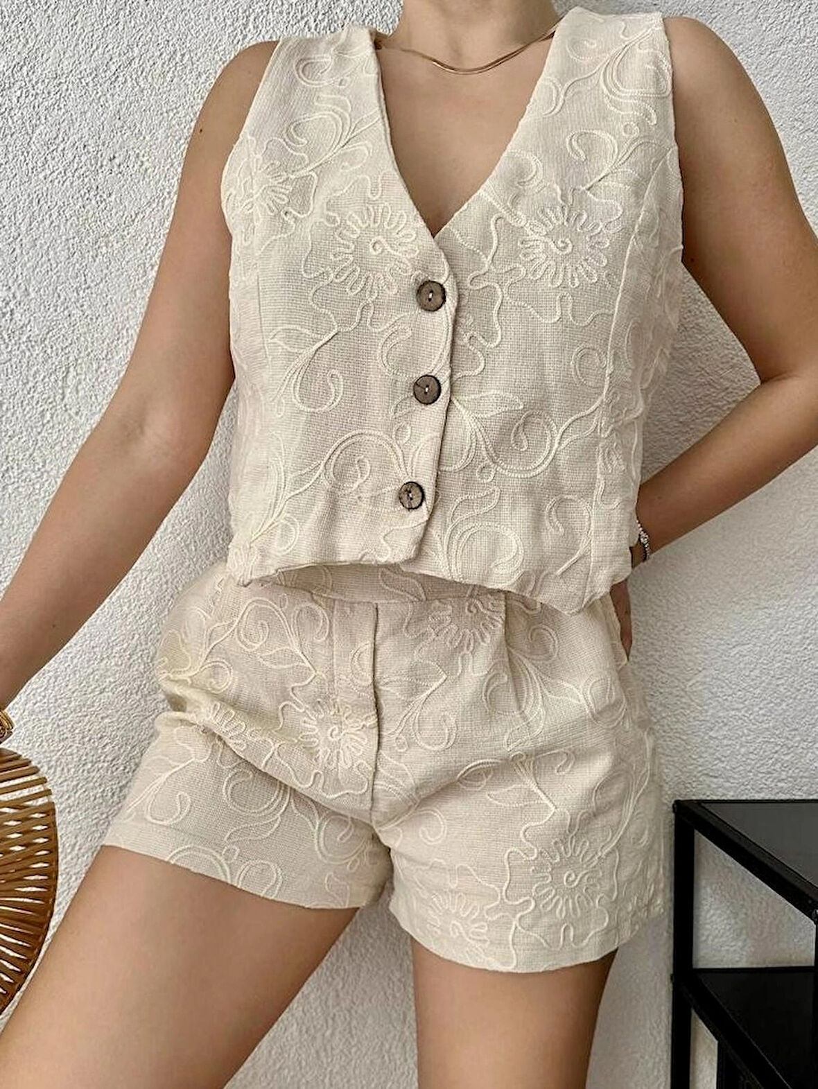 Nakışlı Keten Şort Yelek Ikili Takım Detaylı Işçilik Rahat Kombin