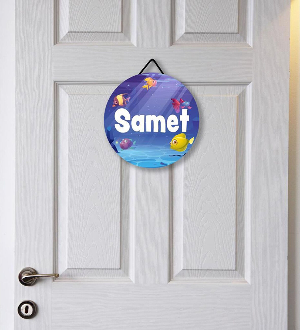 Meşgalem Yavru Balıklarla Dolu Akvaryum Temalı Kişiye Özel Kapı Süsü