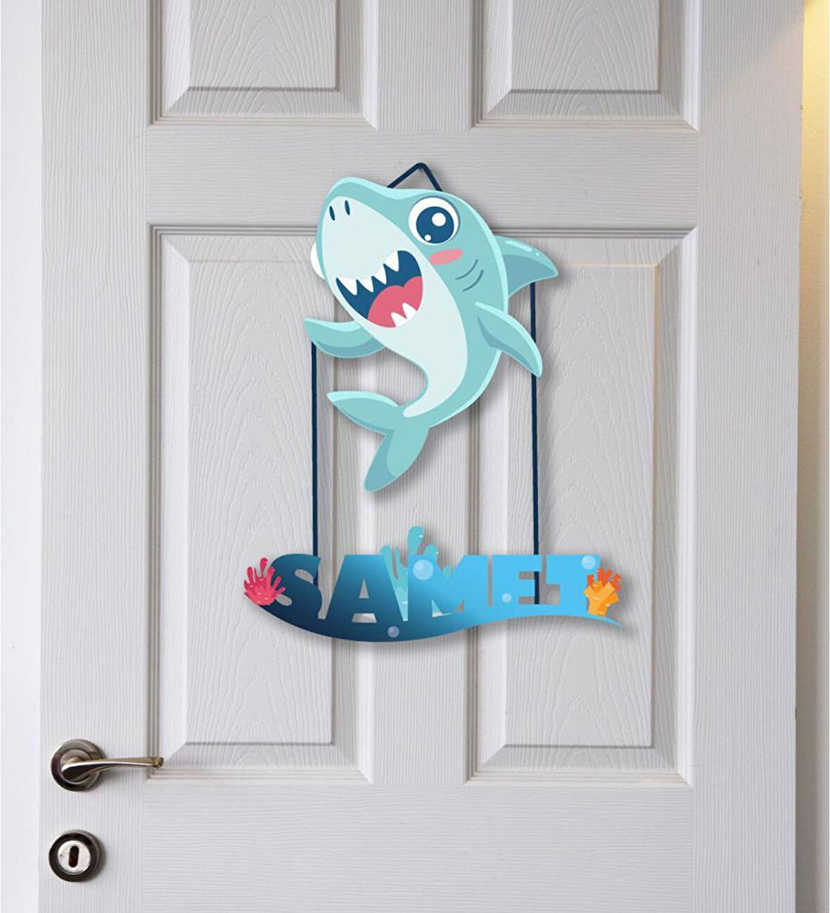 Meşgalem Mavi Yavru Köpek Balığı Temalı Kişiye Özel Kapı Süsü