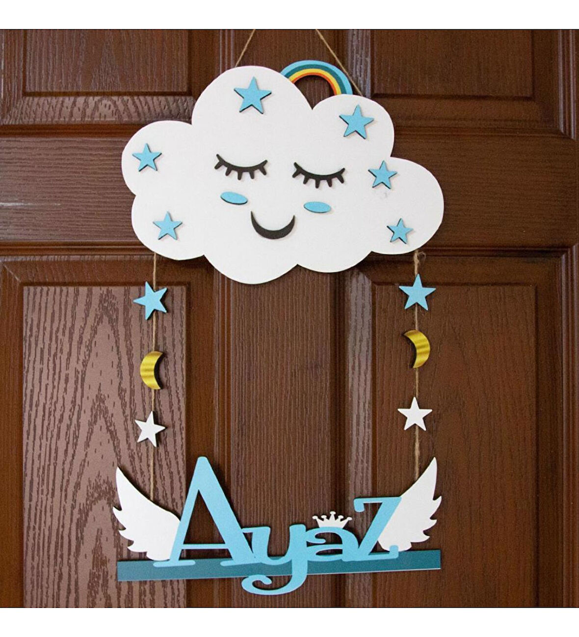 Meşgalem Gülümseyen Mavi Bulut ve Melek Kanatlı Temalı Kişiye Özel Kapı Süsü