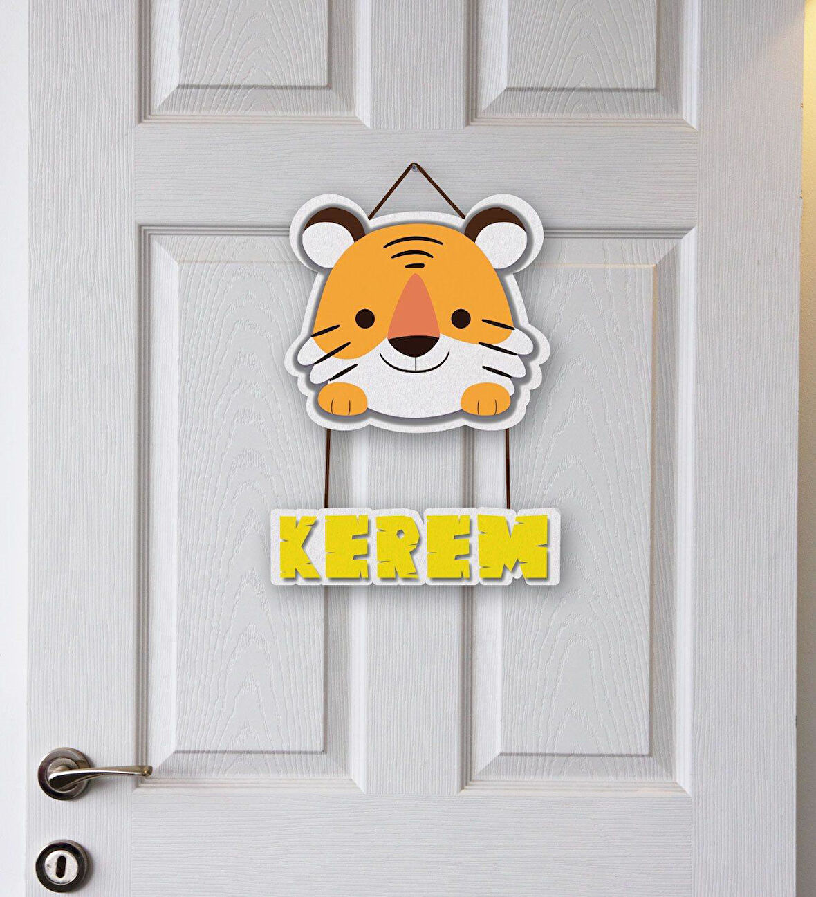 Meşgalem Minik Yaramaz Aslan Temalı Kişiye Özel Kapı Süsü