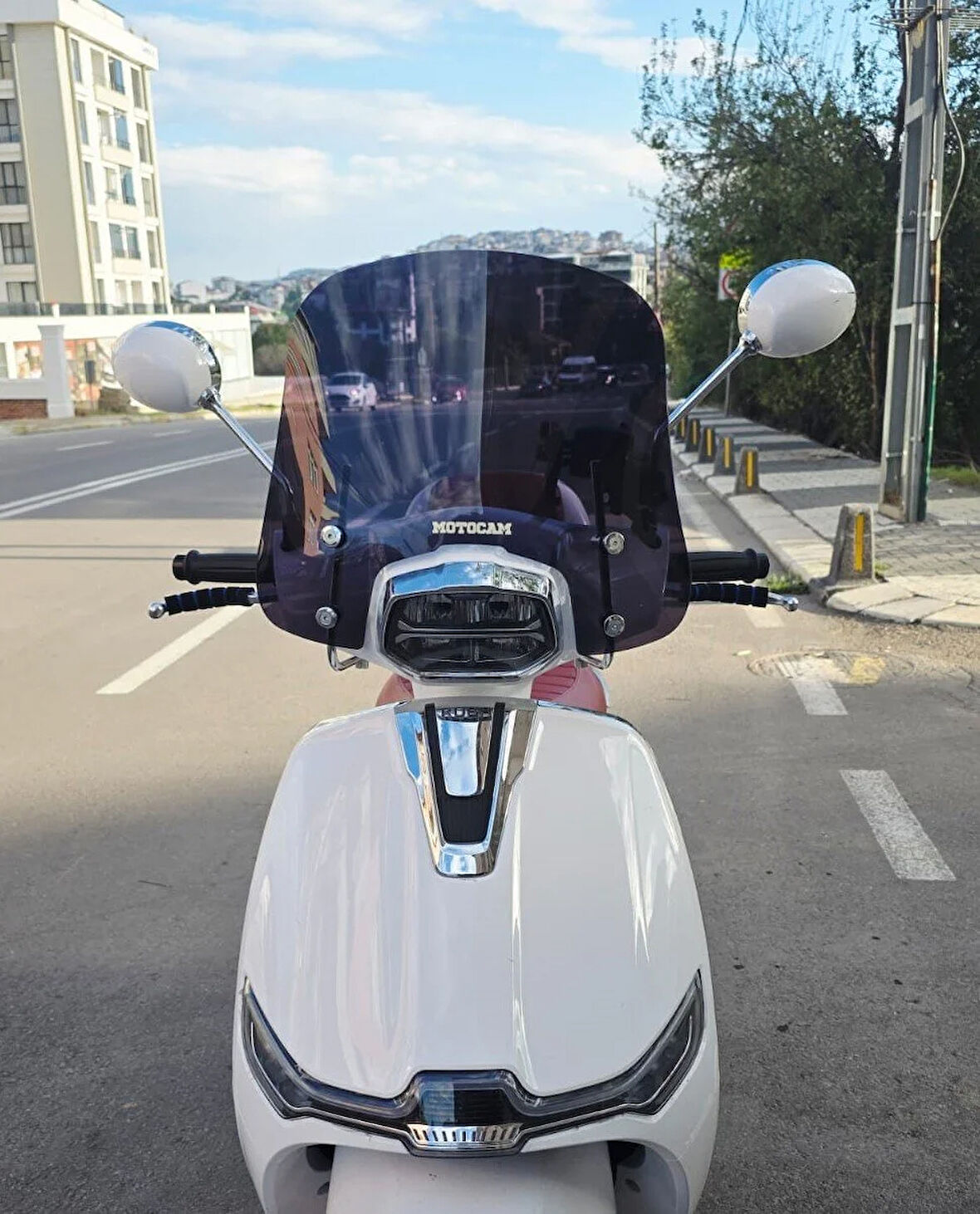 MOTOCAM Küba MT 50 Pro Plus Ön Cam 2024-2025 Model 39cm Siyah Renkli 4mm APARATSIZDIR