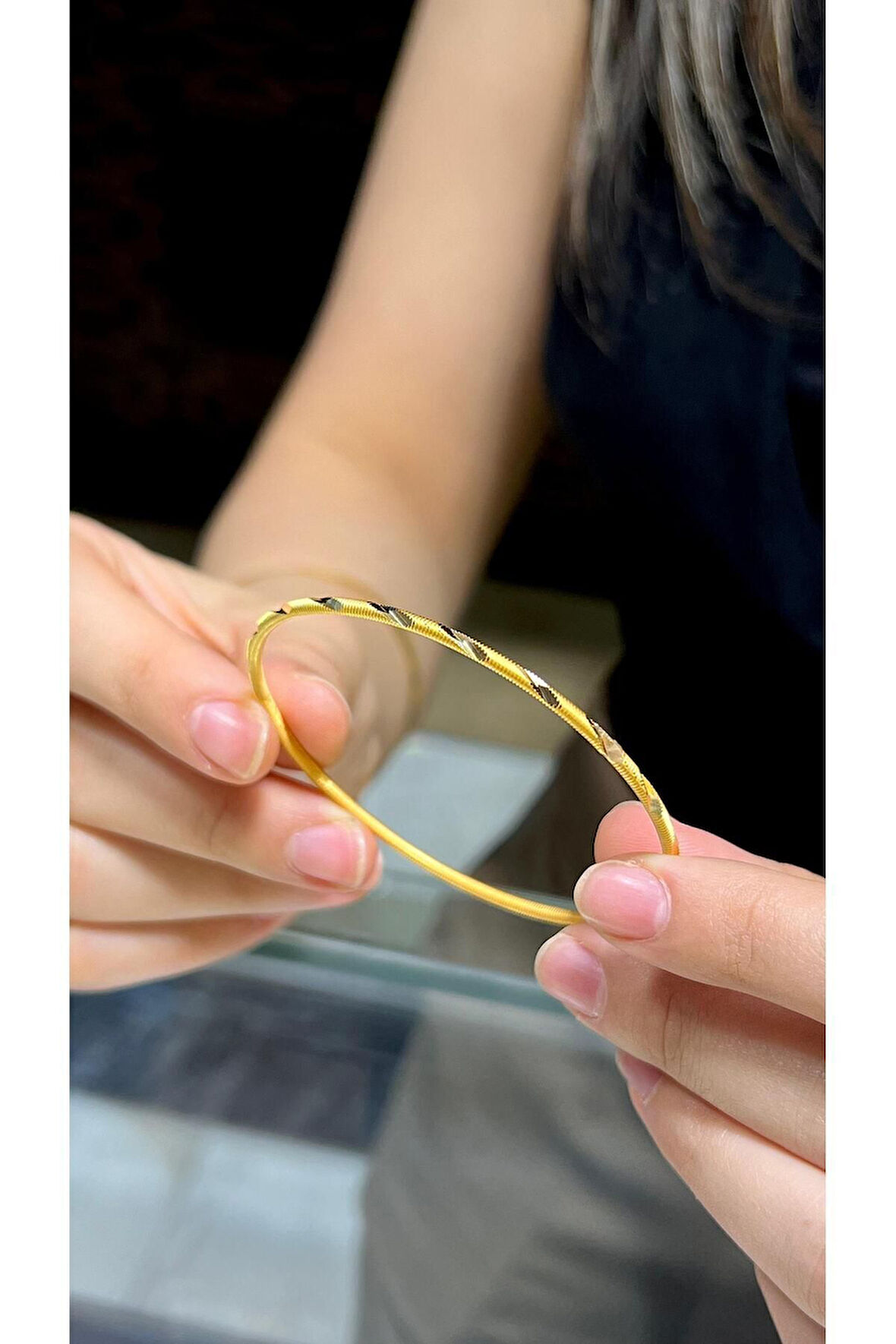 9 (GRAM) Yatırımlık Işçiliksiz Kalemli Ajda Bilezik 22 Ayar Altın