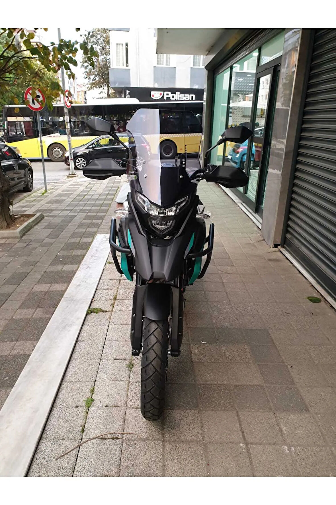 Kove 510 X Siperlik Ön Cam 2024 Model 56cm Açıkfüme Renkli 4mm