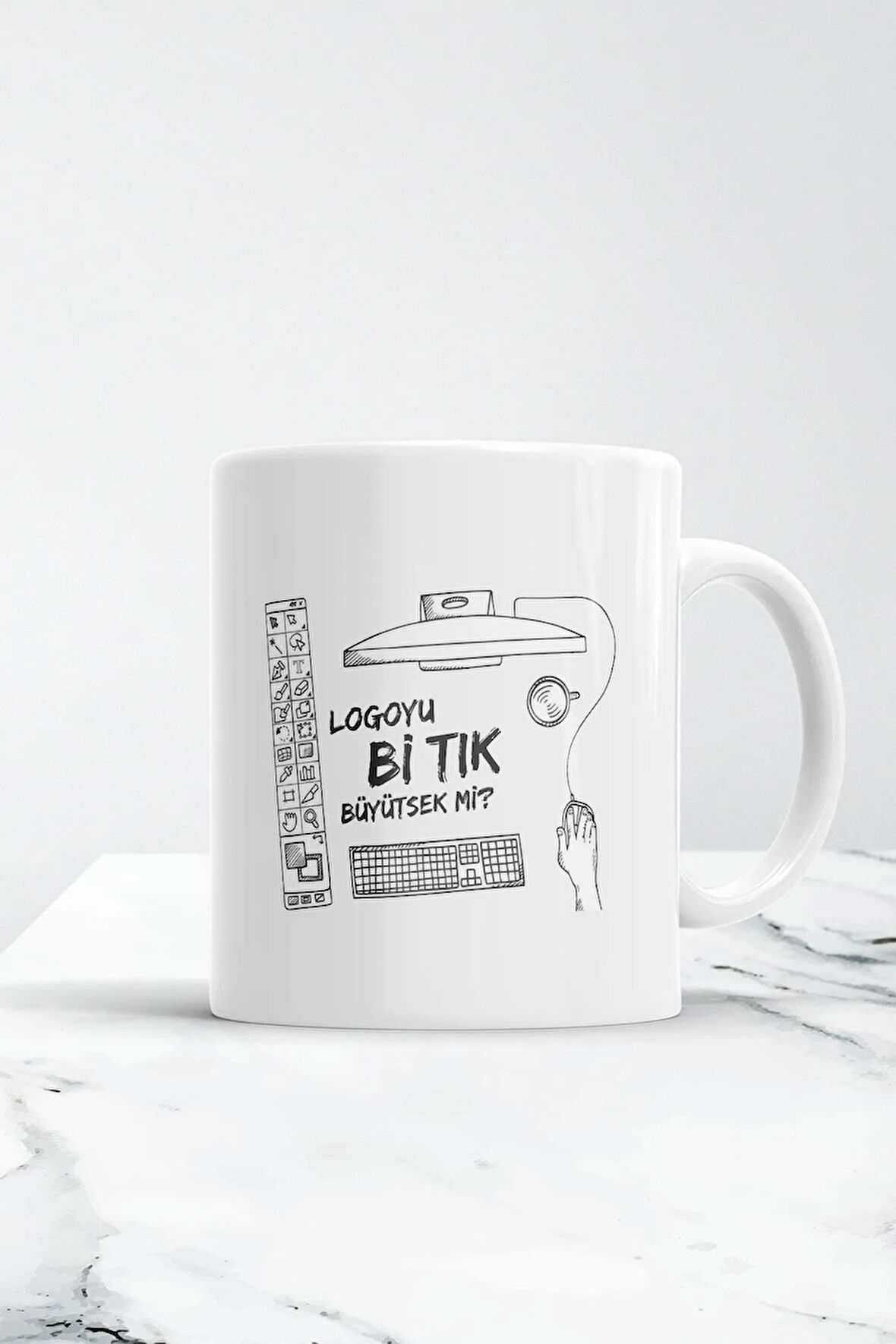 Logoyu Bi Tık Büyütsek Grafiker Kupa Bardak