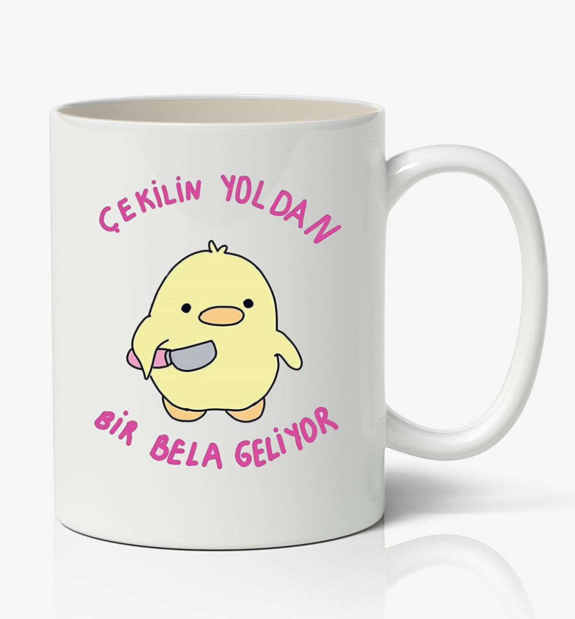 Çekilin Yoldan Bir Bela Geliyor Baskılı Kupa Bardak