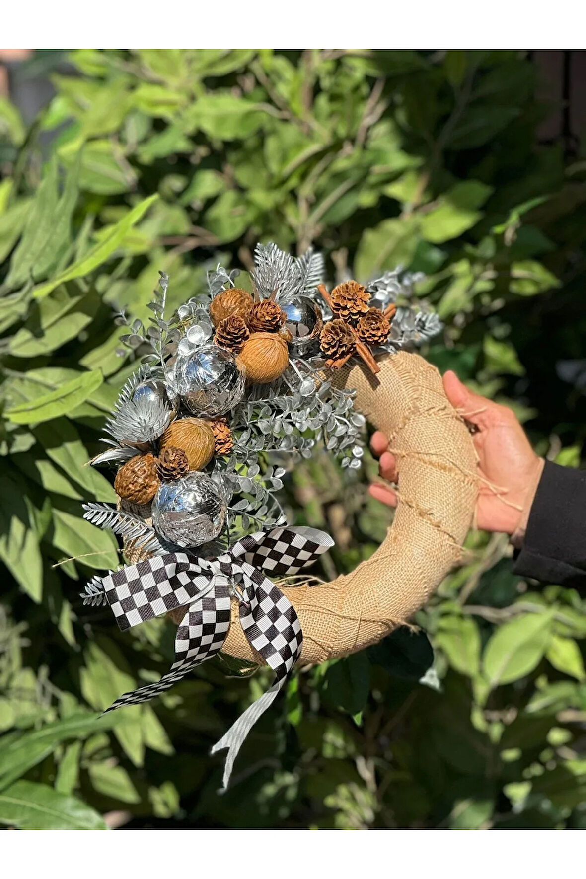 Yapay Çiçekli Kapı Süsü No:17