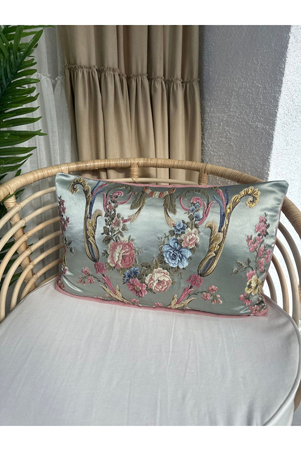 Pembe Su Yeşili Salon Kırlent Kılıfı Çiçek Desen4