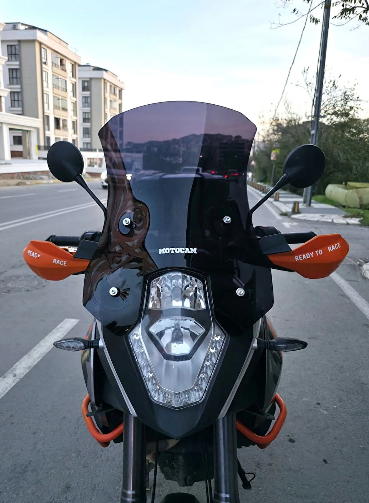 MOTOCAM KTM 1090 Siperlik Ön Cam 2008-2017 Model 56cm Siyah Renkli 4mm