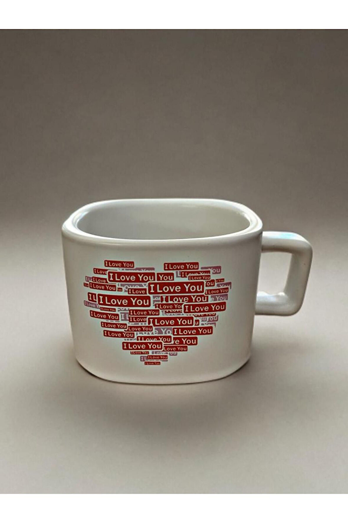 LOVE Yazılı Porselen Kupa Kırmızı