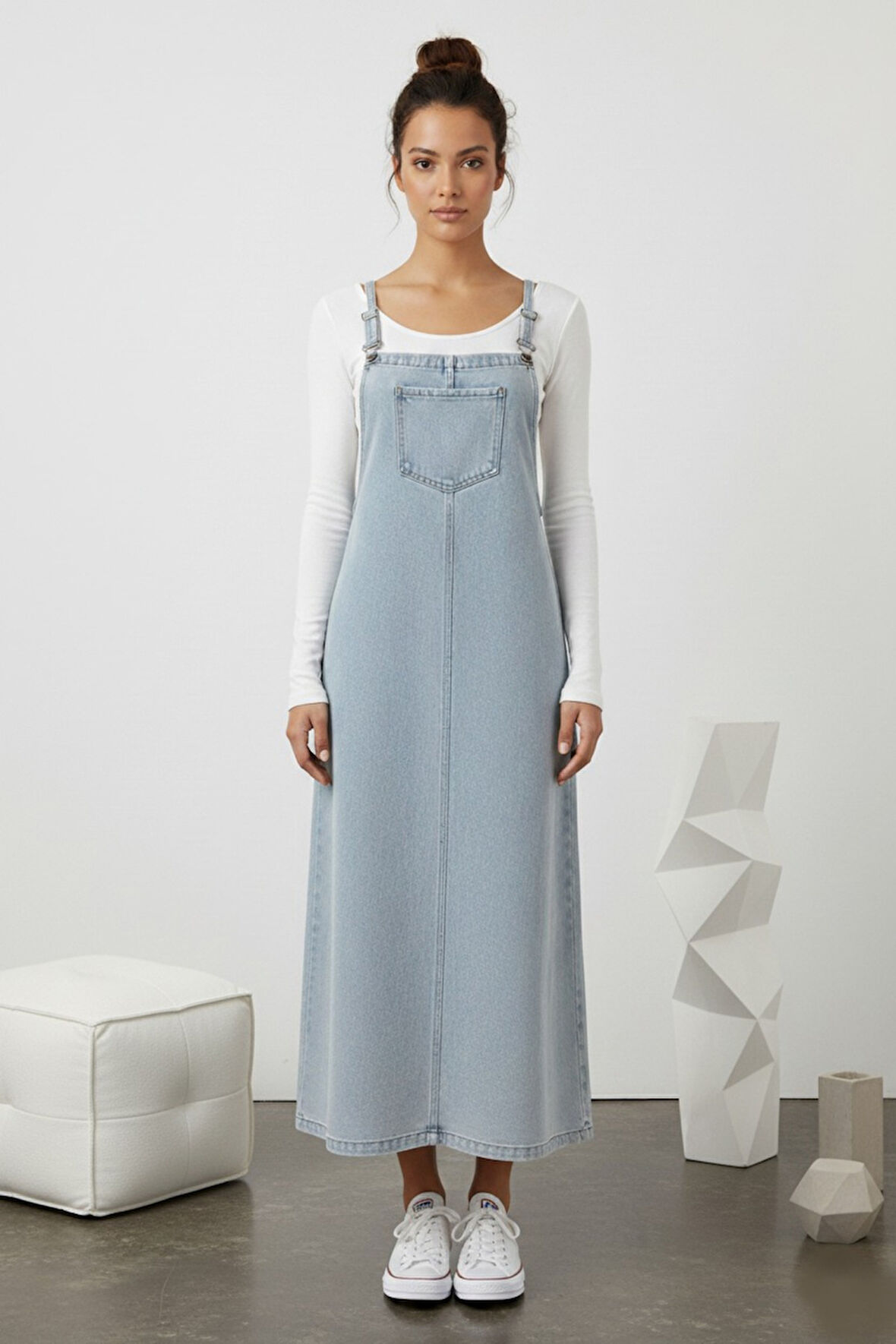 KADIN UZUN MAVİ BAHÇIVAN ASKILI ELBİSE