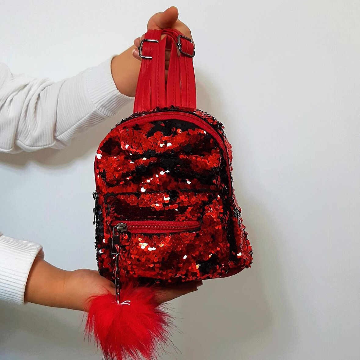 Fiyra crn Kırmızı Pullu Kız Çocuk Sırt Çantası (16cmx20cmx10cm)