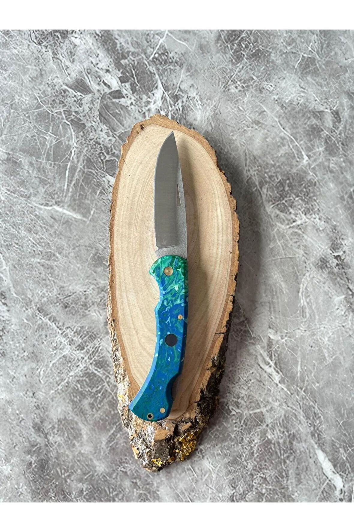 Mavi Epoksi Kamp Çakısı – 8 cm Namlu – Sırttan Kilitli – Kılıf Dahil