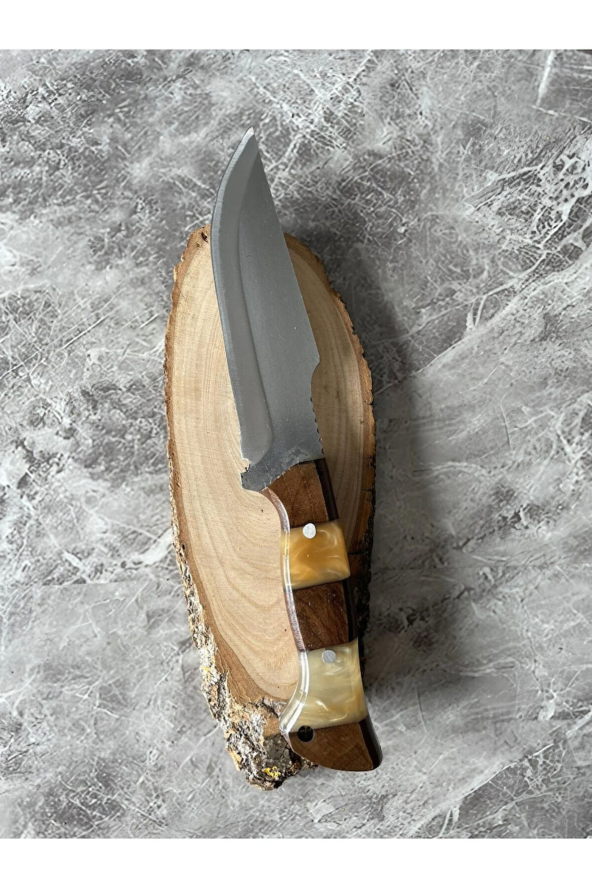 Hibrit Beyaz Epoksi Kabzeli El Yapımı Kılıflı Kamp ve Av Bıçağı – 26,5 cm