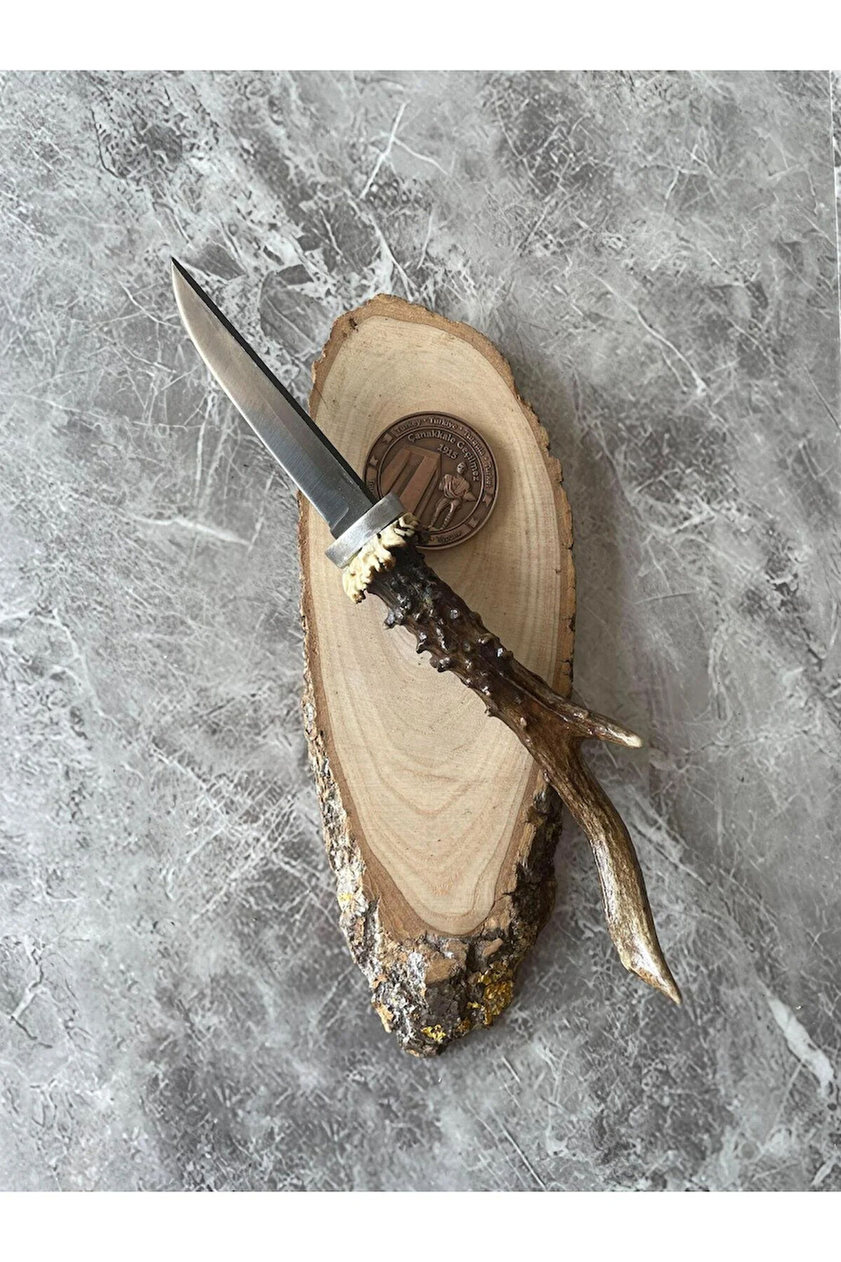 CK75 Çelik Kamp & Av Bıçağı – Karaca Boynuzu Kabze, Özel Kılıflı, 26 cm