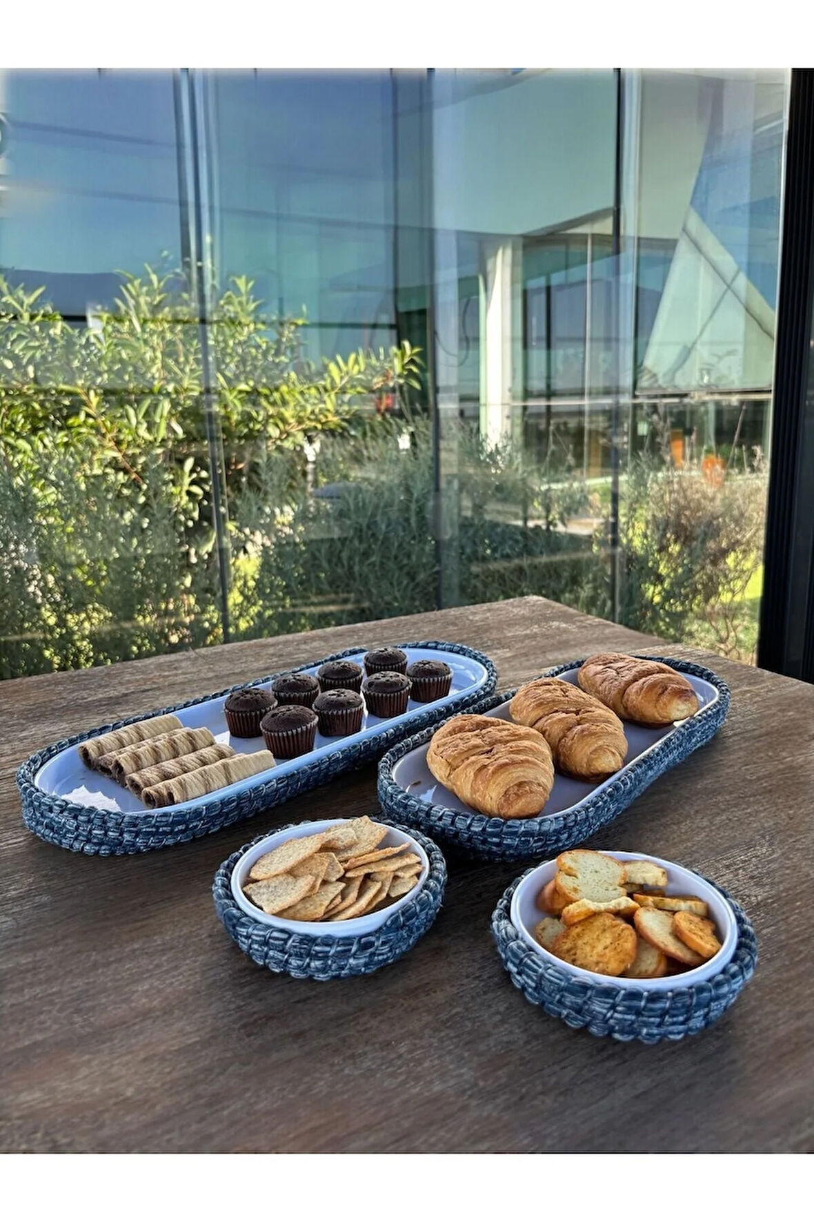 4’lü Melamin Hasır Görünümlü Servis ve Sunum Seti – Şık Masa Sunumları İçin