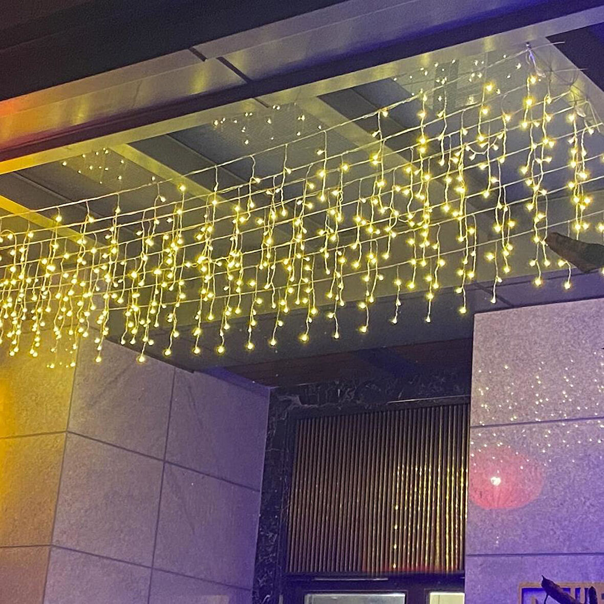 4 Metrelik Sarkıt Led Işık, 96 Ledli, Fişli Eklenebilir Model Sarkıt Perde Led Işığı