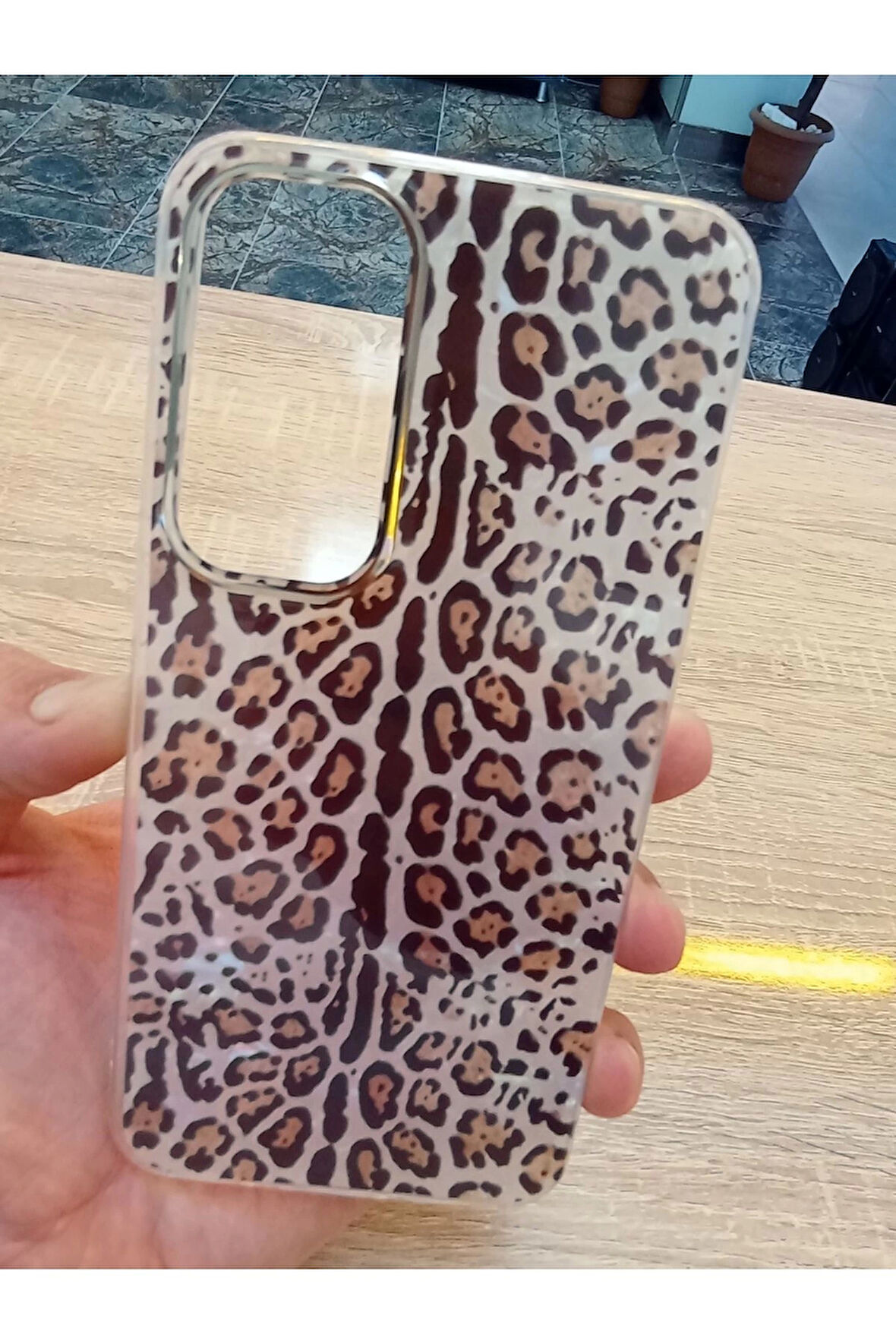 Samsung Galaxy A15 Leopar Desen Hologramlı Kılıf Darbe Korumalı Kapak