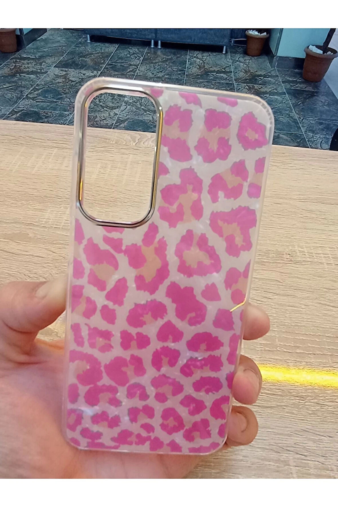 Samsung Galaxy A25 Leopar Desen Hologramlı Kılıf Darbe Korumalı Kapak