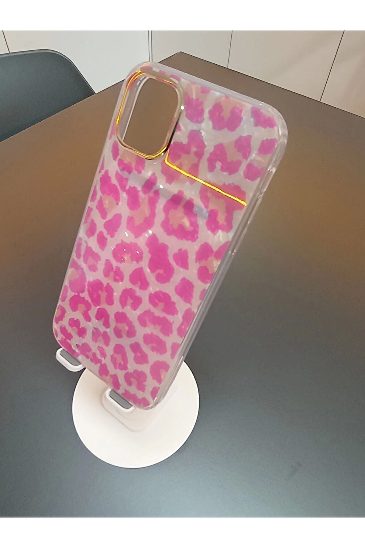 İPhone 11 Pro Uyumlu Leopar Desen  Hologram Kapak Darbe Korumalı Kılıf