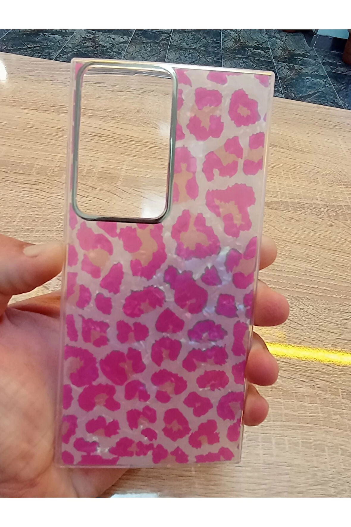 Samsung Galaxy S23 Ultra Leopar Desen Hologramlı Kılıf Darbe Korumalı Kapak