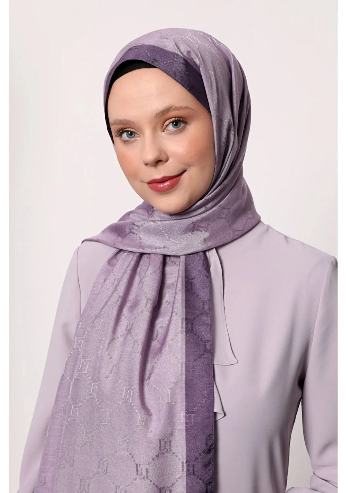 Levidor Monogram Şal Yeni Desen