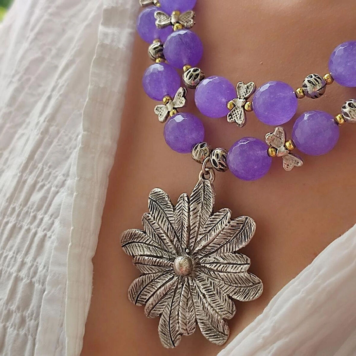 Büyük Çiçekli Kolye, İri Taş Kolye, Kelebek Kolye, Antik  Doğaltaş Akik Kolye, Lila Rengi Özel Kolye, Tasarım Kolyeler, Anneye Hediye, Antik Gümüş Kaplama