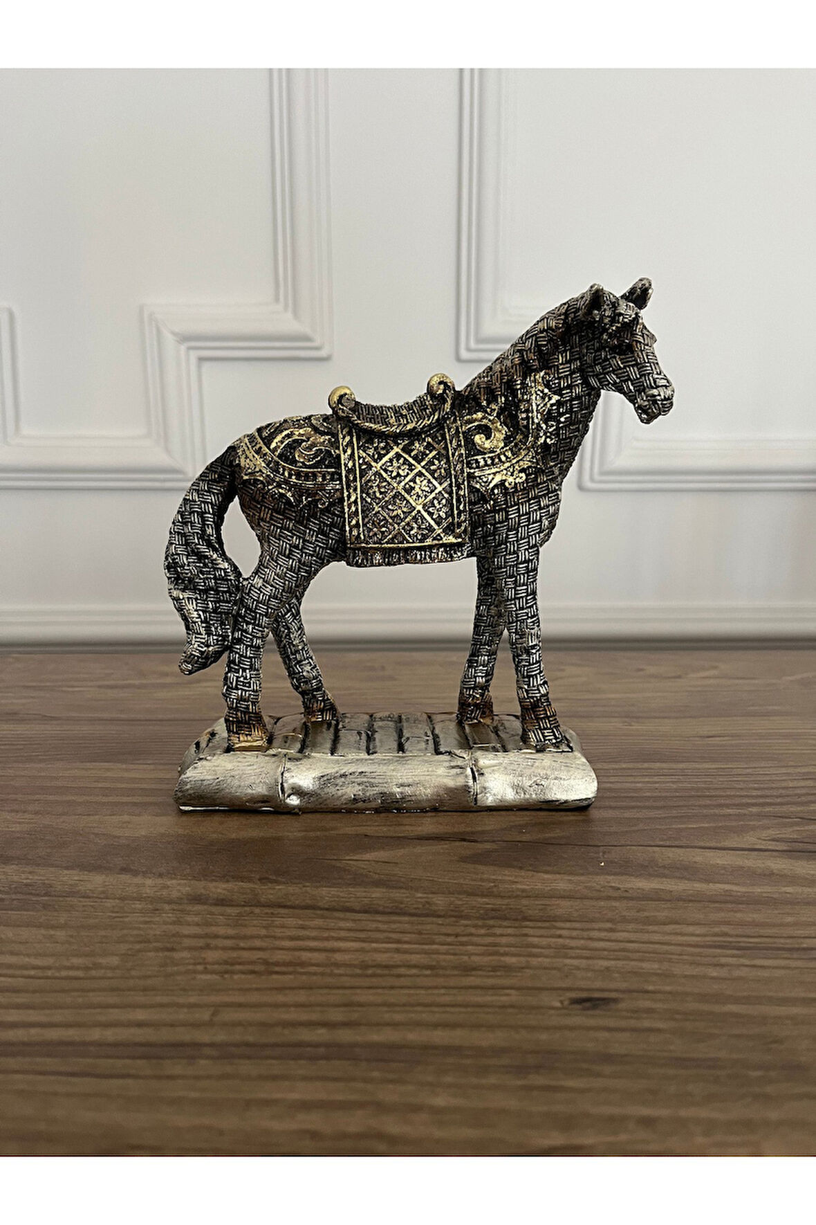 Adeta Yürüyen At Biblosu Simli Gold- 15 X 13 cm (Sağa Bakar)