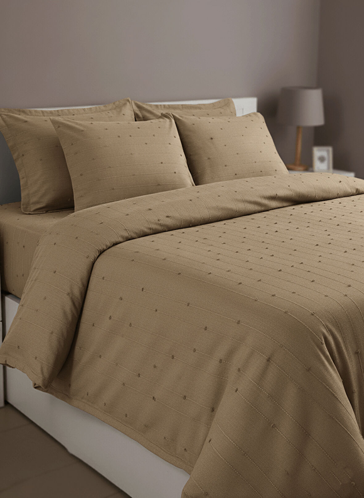Loom Koleksiyonu Koyu Bej Yatak Örtüsü Seti - 260x250 cm + 4 Yastık Kılıfı